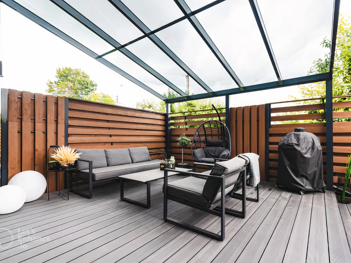 deck-painting-covered-outdoor-deck-lincoln-decorators Covered outdoor deck painting service in Lincoln by Lincoln Decorators