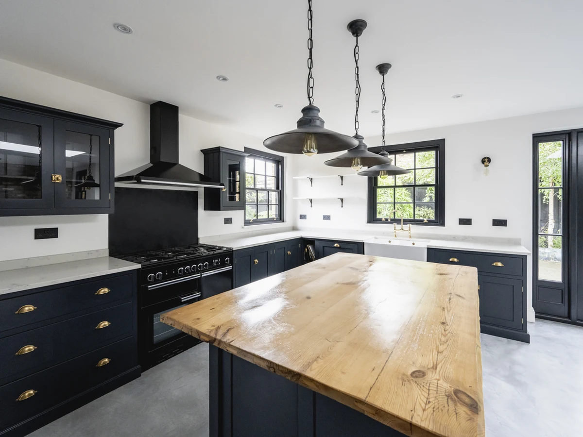 kitchen-painting-spacious-dark-navy-lincoln-decorators Spacious dark navy kitchen cabinet painting by Lincoln Decorators