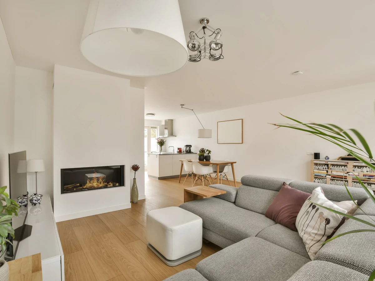living-room-painting-bright-living-room-lincoln-decorators Bright living room painting in Lincoln by Lincoln Decorators