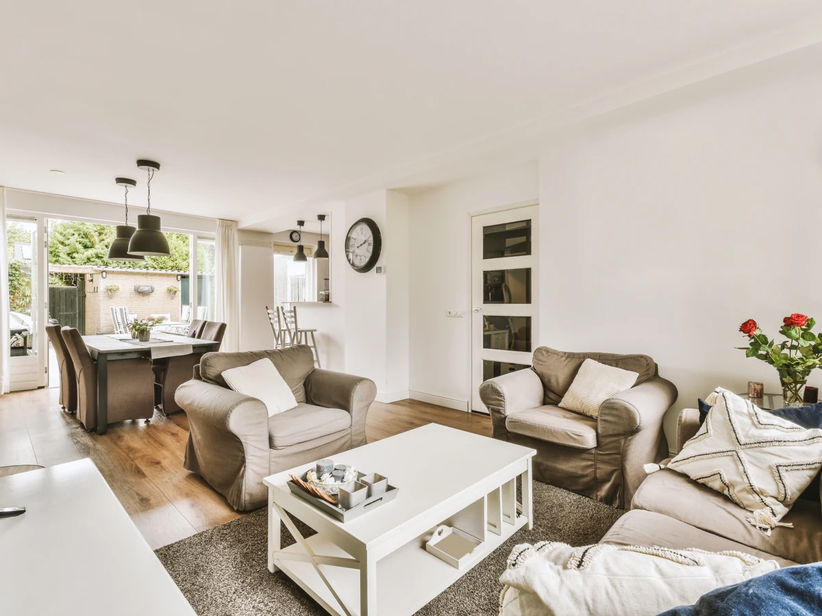 living-room-painting-open-plan-living-lincoln-decorators Open plan living room painting in Lincoln by Lincoln Decorators